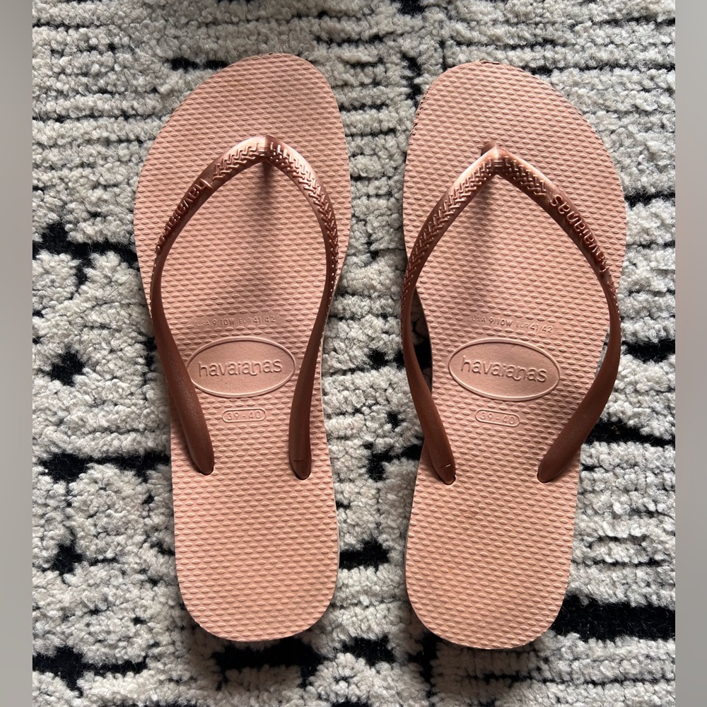 Havaianas Rose Gold Flip Flops